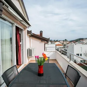 apartments-bili-trogir.splithotels.org/