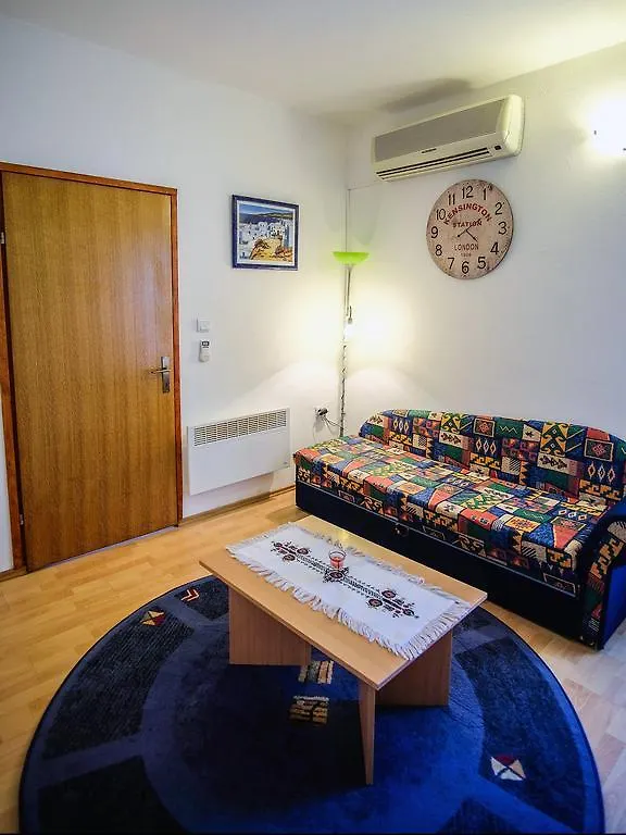 Studio Apartments Shanti Zadar